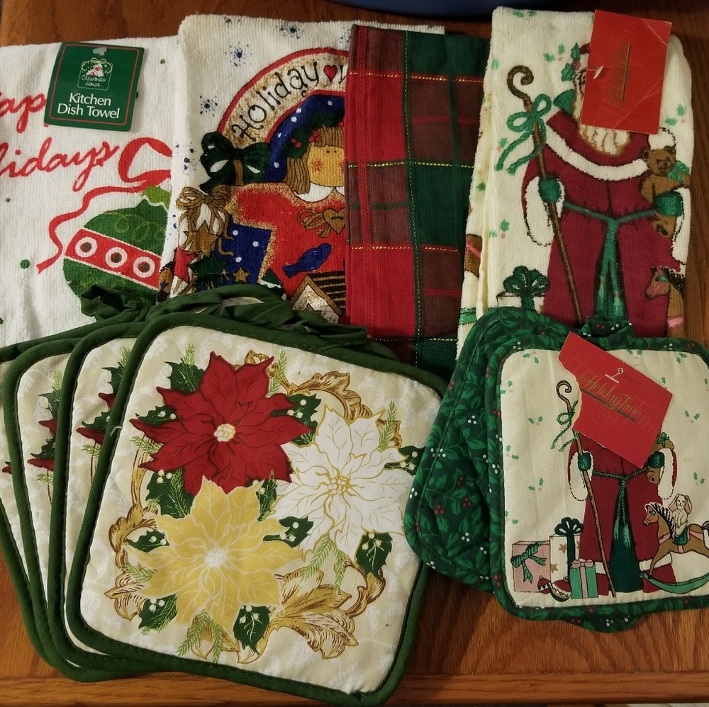 Christmas towels and pot holders